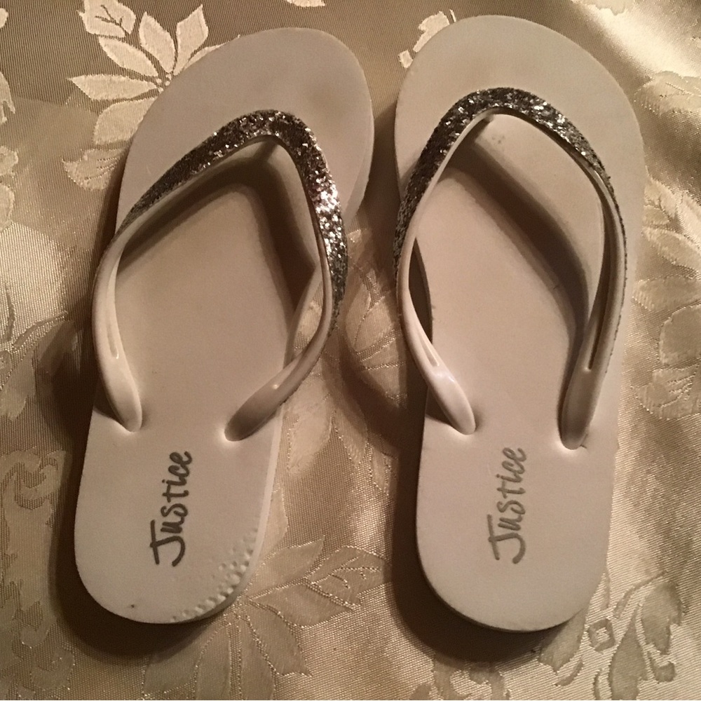 Justice flip flop silvertone new no tags size